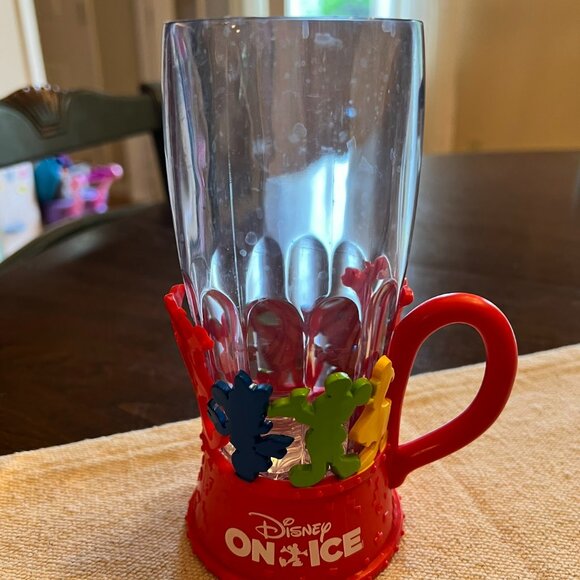 Disney on Ice Mickey & Friends Light Up Plastic Cup Red Base WORKING LIGHTS! - Picture 1 of 4